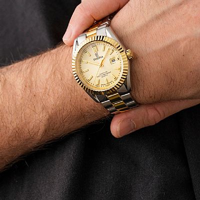 FESTINA SWISS MADE Gents  Saphire F20085/A